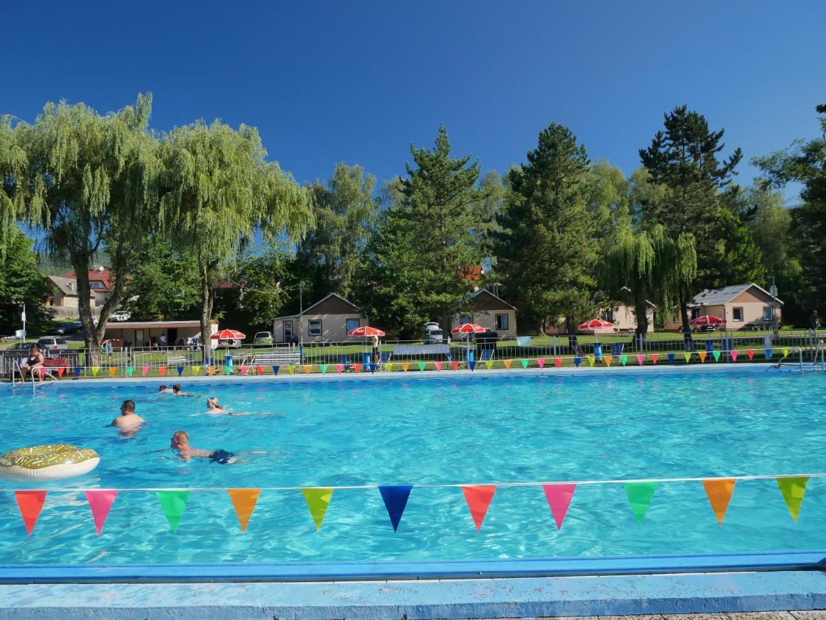 Camping Roznov Rožnov pod Radhoštěm Exterior foto