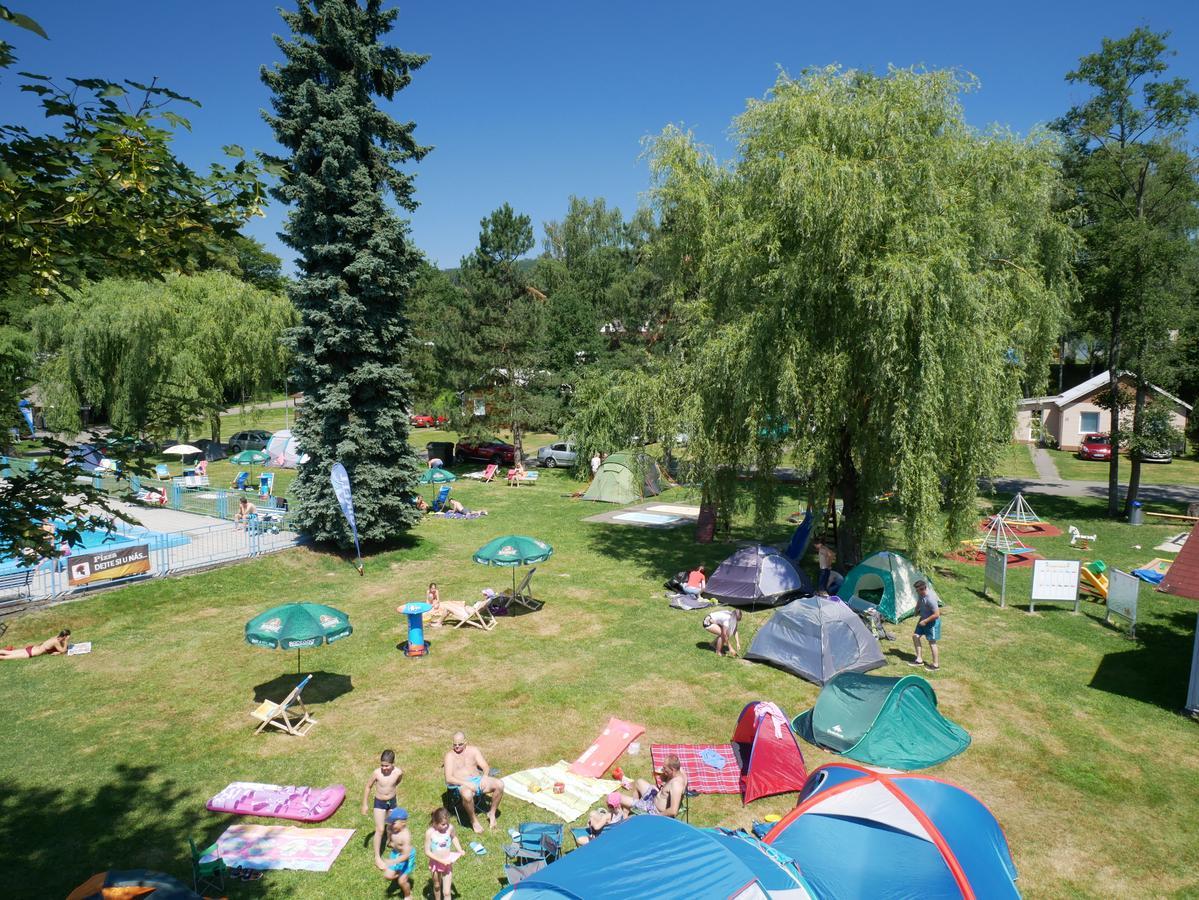 Camping Roznov Rožnov pod Radhoštěm Exterior foto